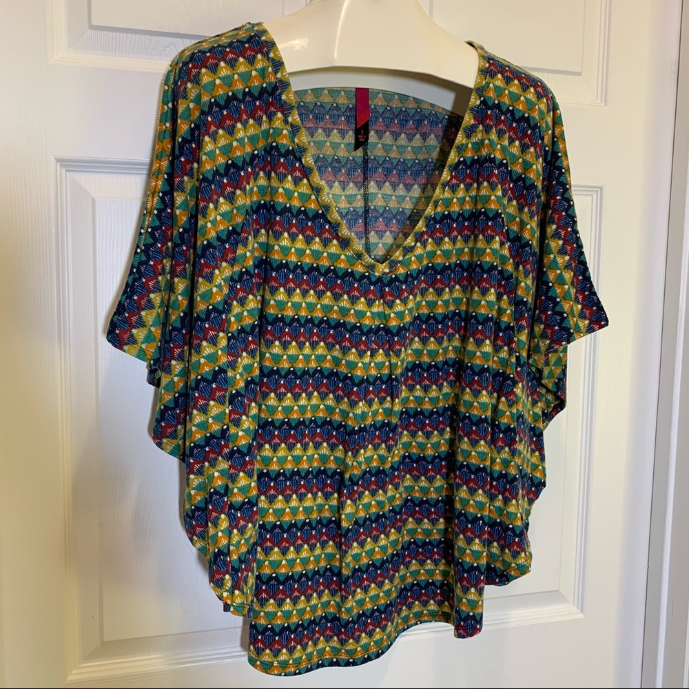 Pure Energy Multi Color Bat Wing Sleeved Top 3X